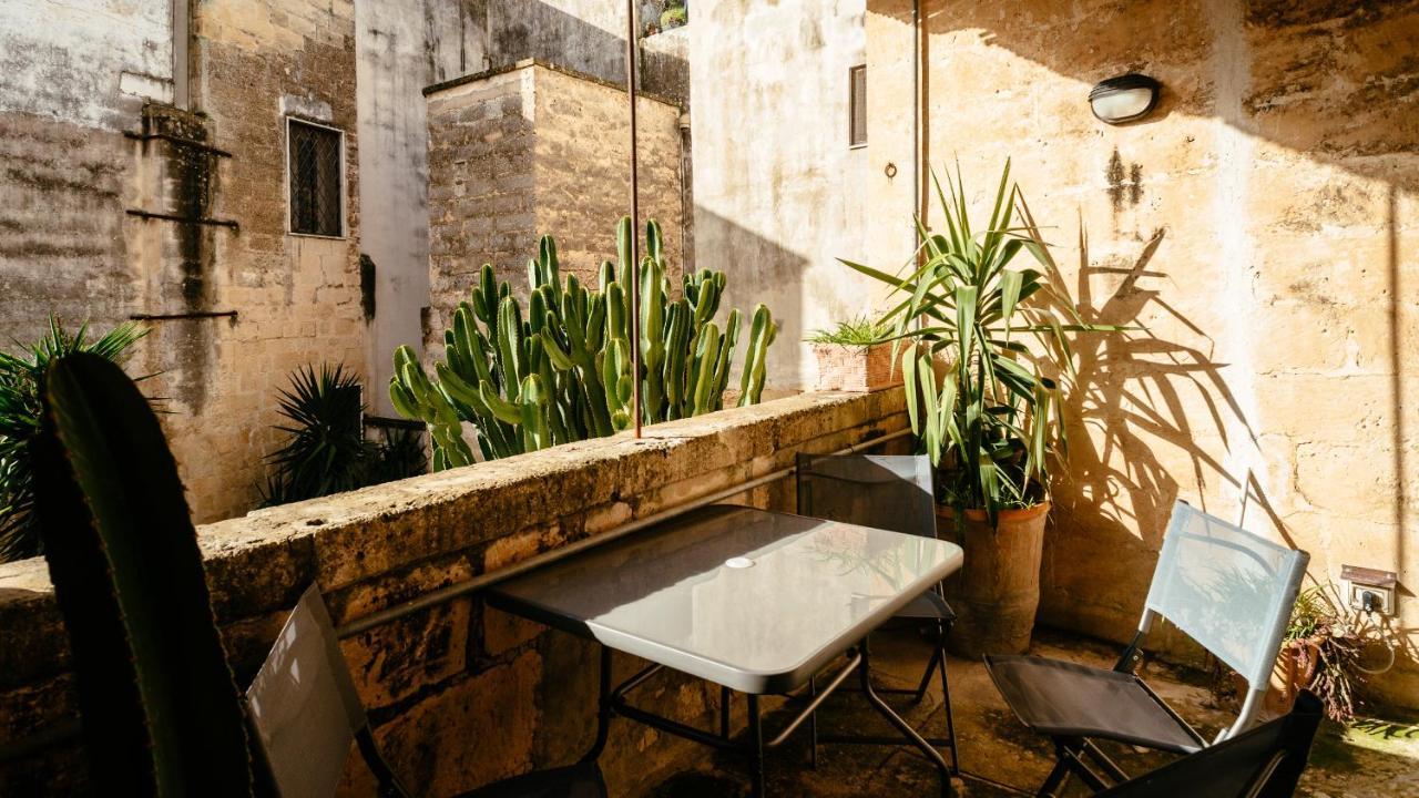 Italianway - Casa Del Barone Apartment Lecce Bagian luar foto