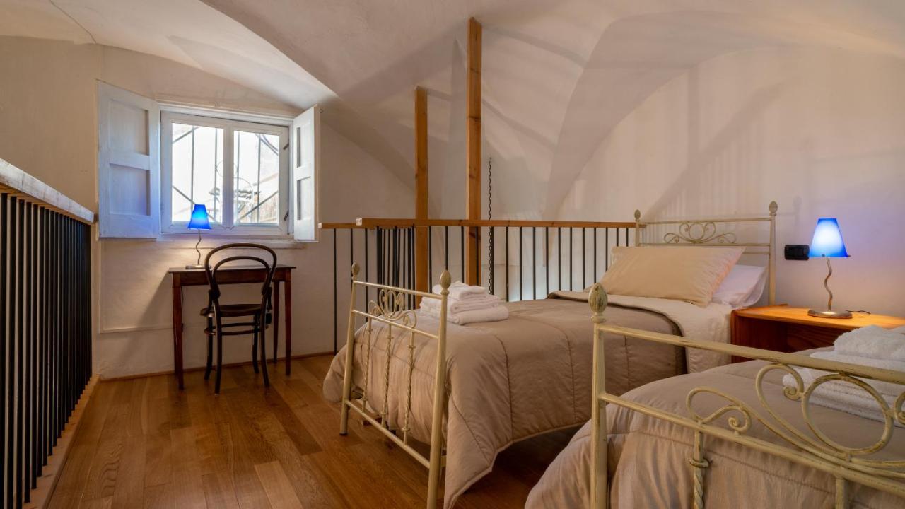 Italianway - Casa Del Barone Apartment Lecce Bagian luar foto
